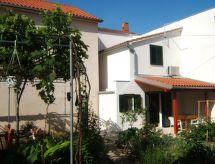 Knusse studio voor 2, met terras en airco, op 300m van zee in Dragišina - thumbnail 2