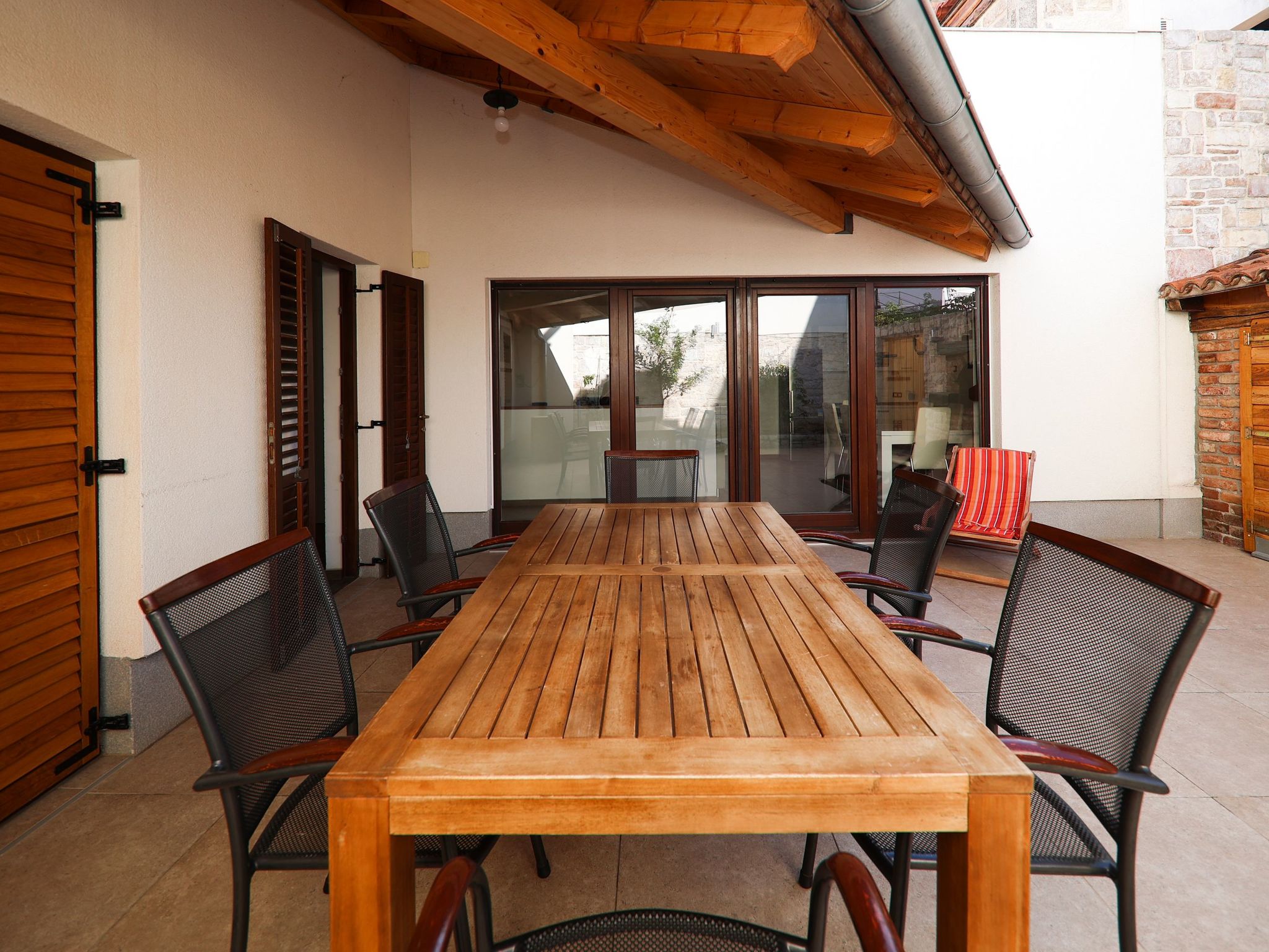 Mit Terrasse-Draußen