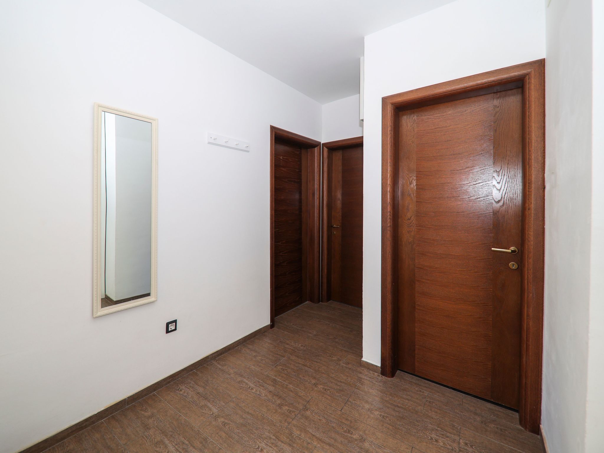 Mit Terrasse-Drinnen