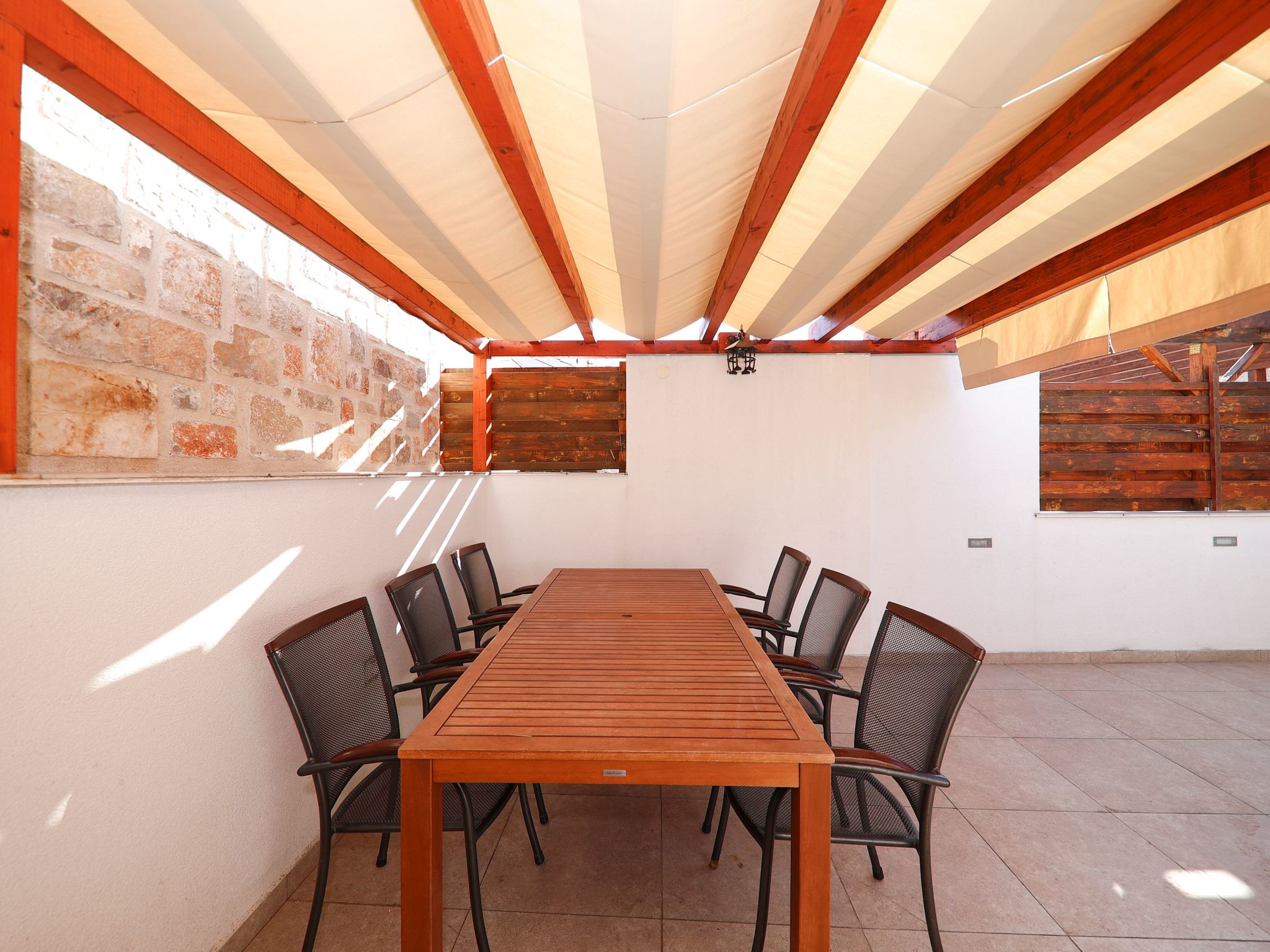 Wohnung mit Garten, Grill und Terrasse