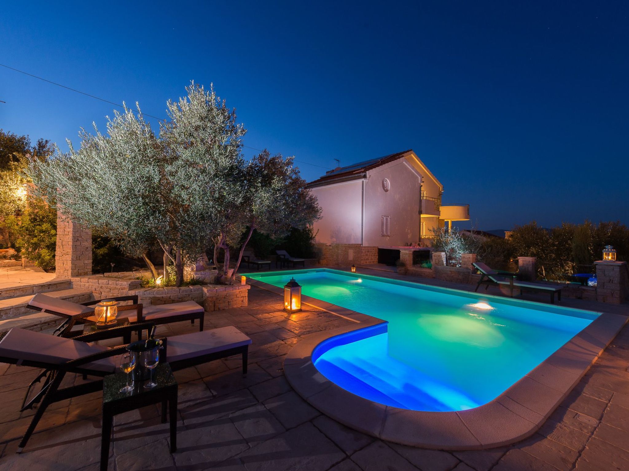 Vakantiehuis met zwembad in Dragisina (Kroatië) voor 4 personen