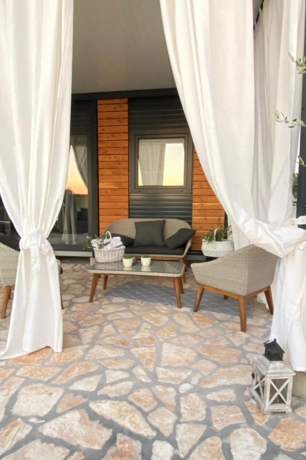 Strandhaus Danica - Ferienanlage Bain, Žut - Kornati-Binnen