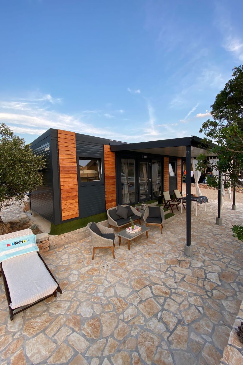 Strandhaus Danica - Ferienanlage Bain, Žut - Kornati-Binnen