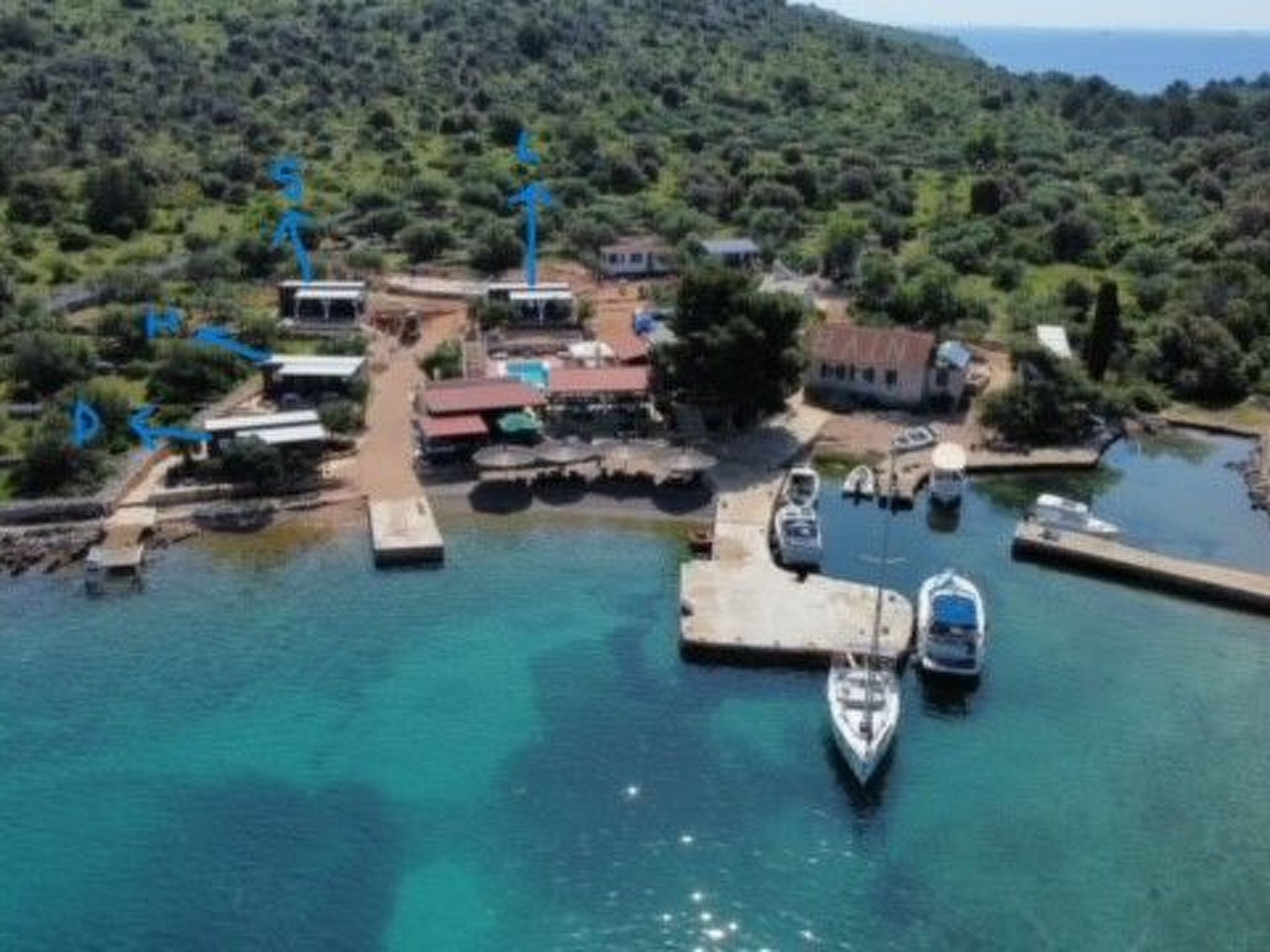 Strandhaus Danica - Ferienanlage Bain, Žut - Kornati-Binnen