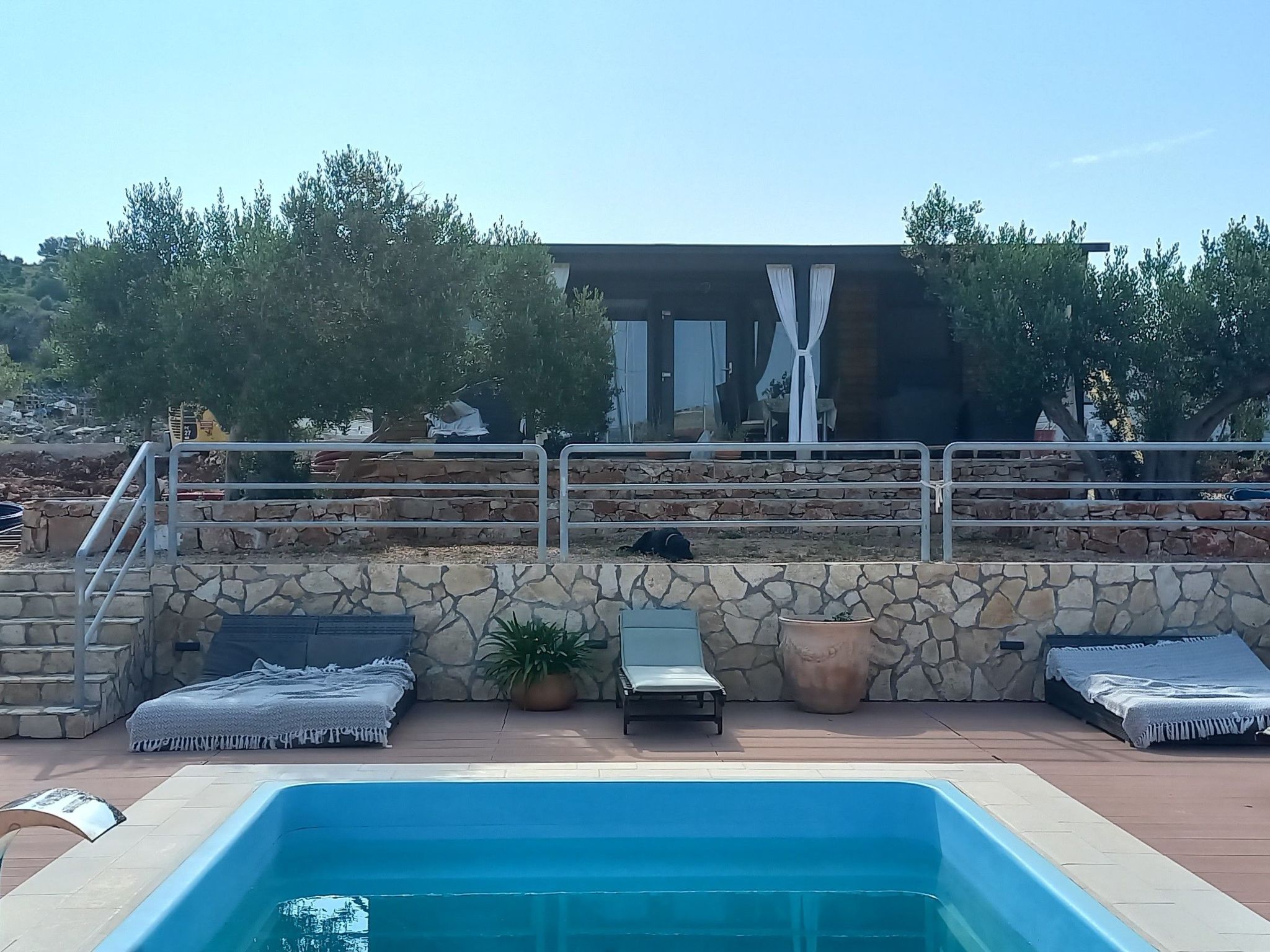 Strandhaus Sofia - Ferienanlage Bain, Žut - Kornati-Binnen