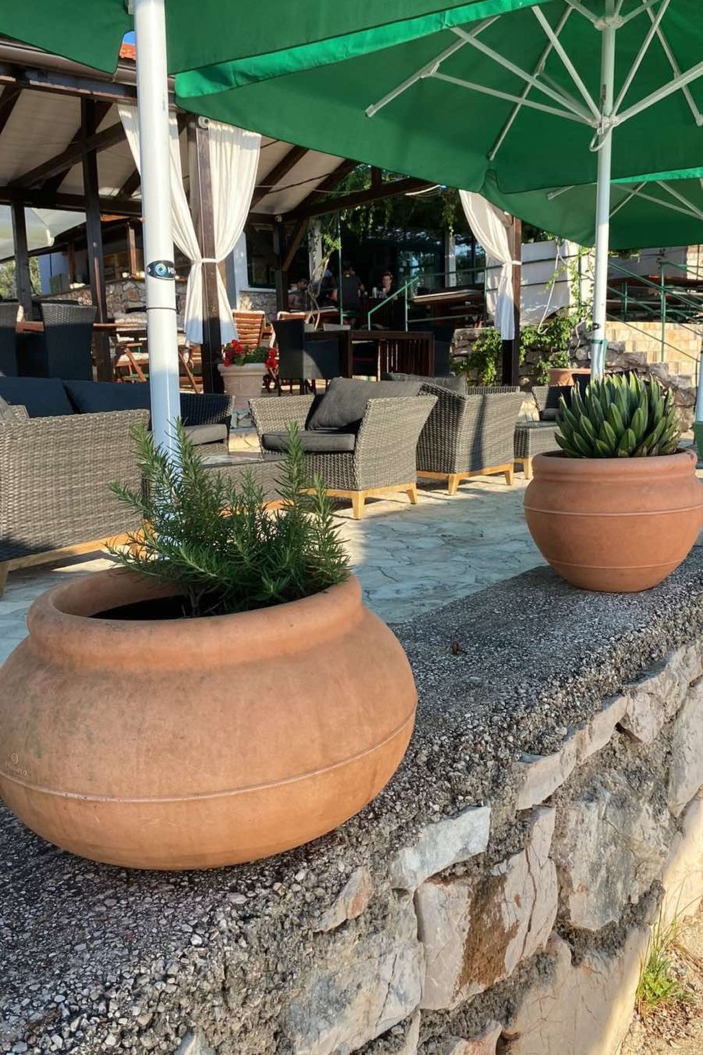 Strandhaus Hela - Ferienanlage Bain, Žut - Kornati-Binnen