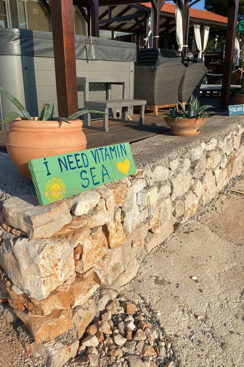 Strandhaus Hela - Ferienanlage Bain, Žut - Kornati-Binnen