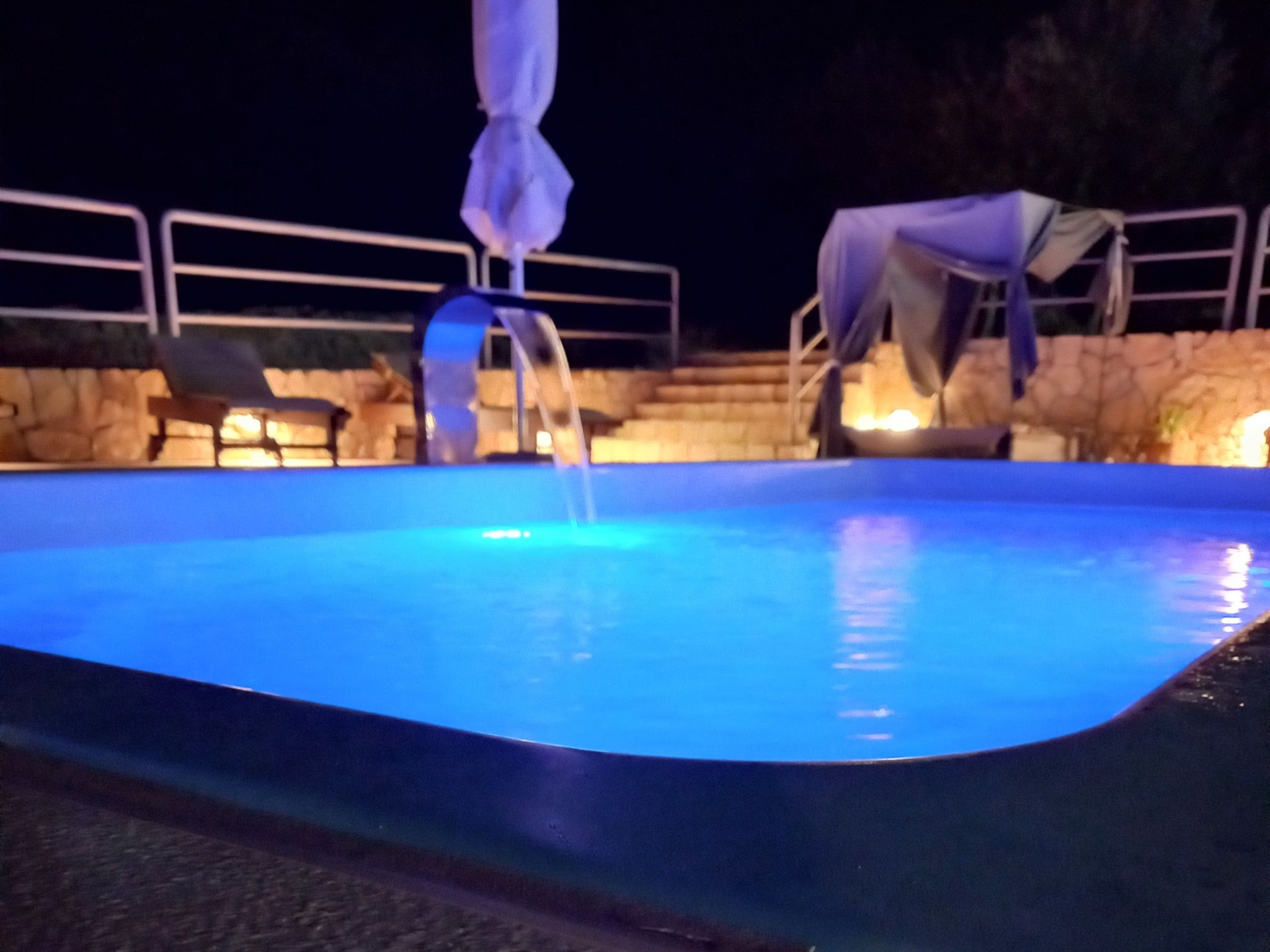 Strandhaus Hela - Ferienanlage Bain, Žut - Kornati-Binnen