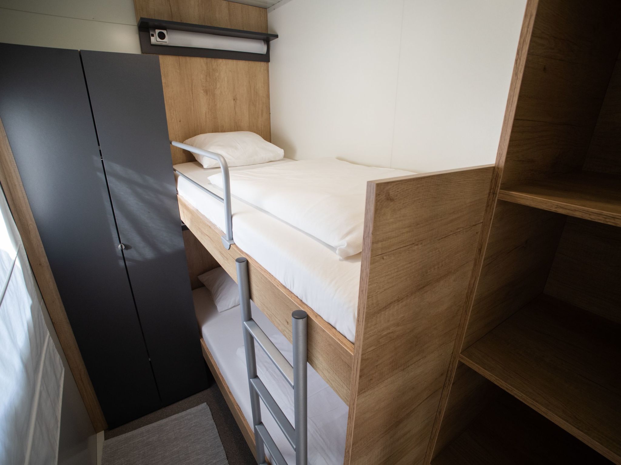 Strandhaus Lady - Ferienanlage Bain, Žut - Kornati-Binnen