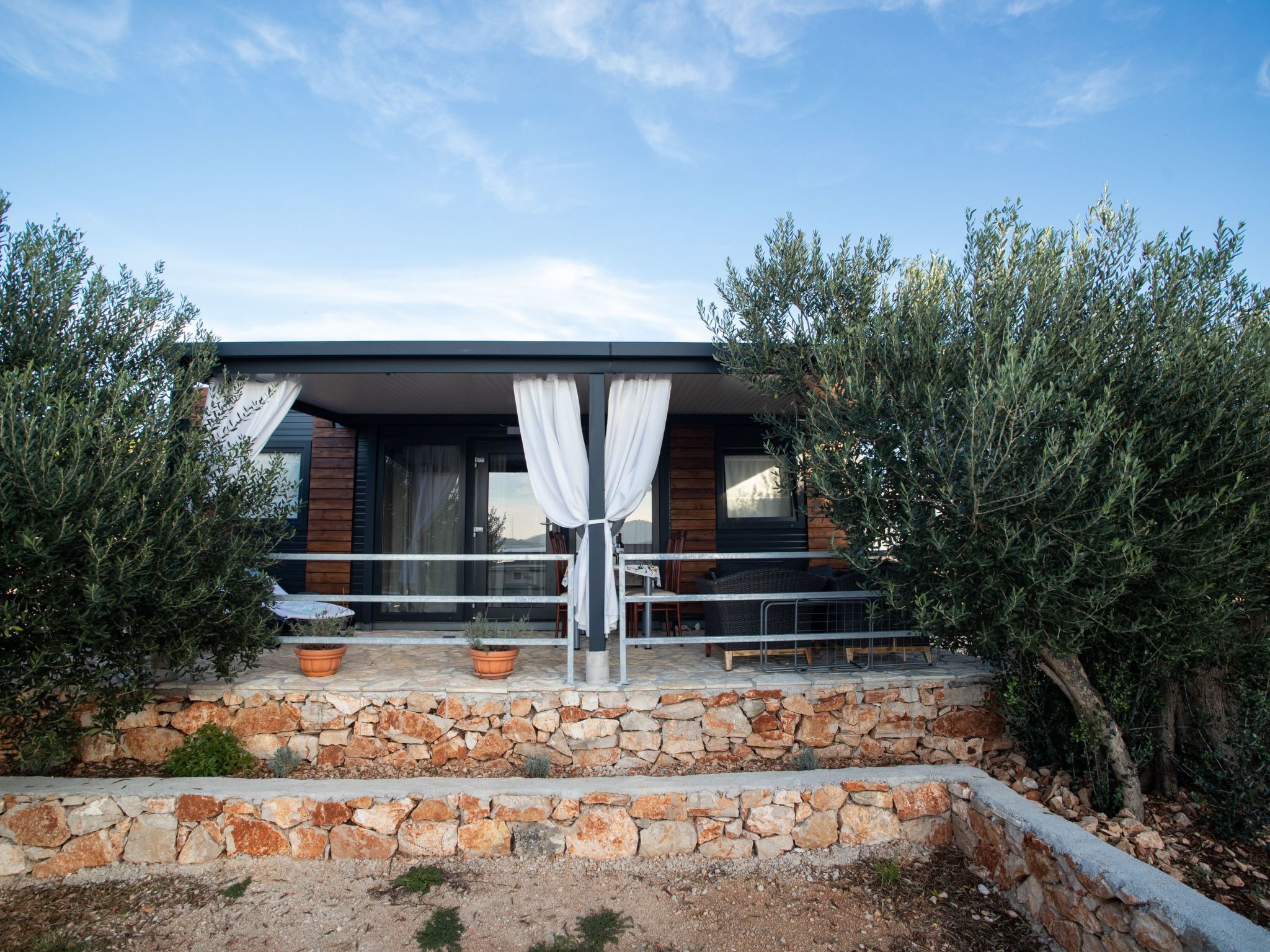 Strandhaus Lady - Ferienanlage Bain, Žut - Kornati-Binnen
