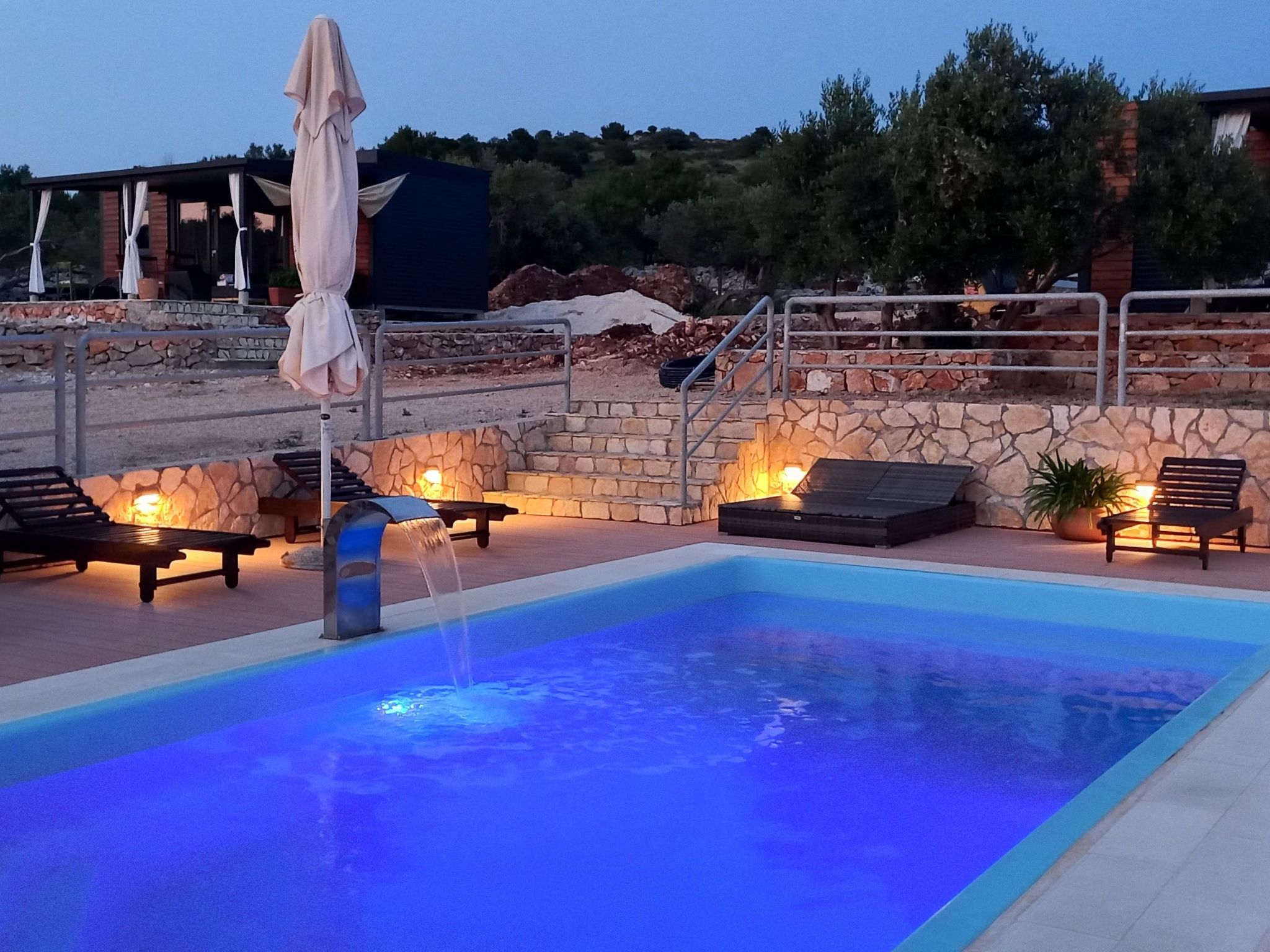 Strandhaus Lady - Ferienanlage Bain, Žut - Kornati-Binnen