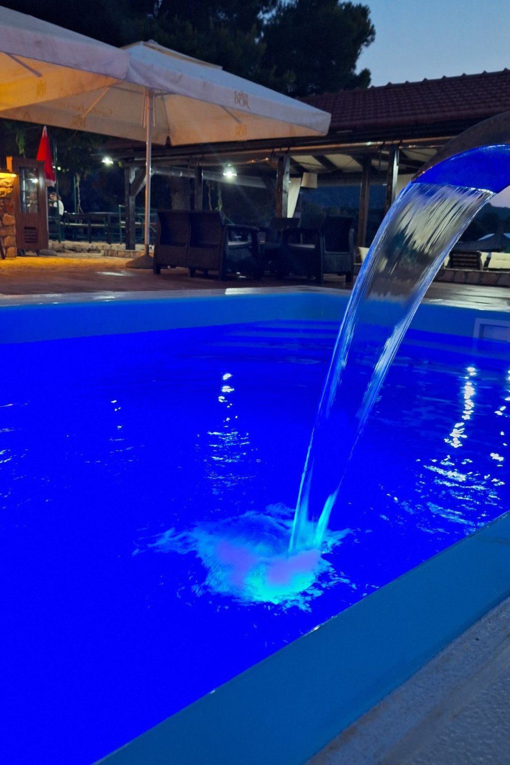Strandhaus Lady - Ferienanlage Bain, Žut - Kornati-Binnen