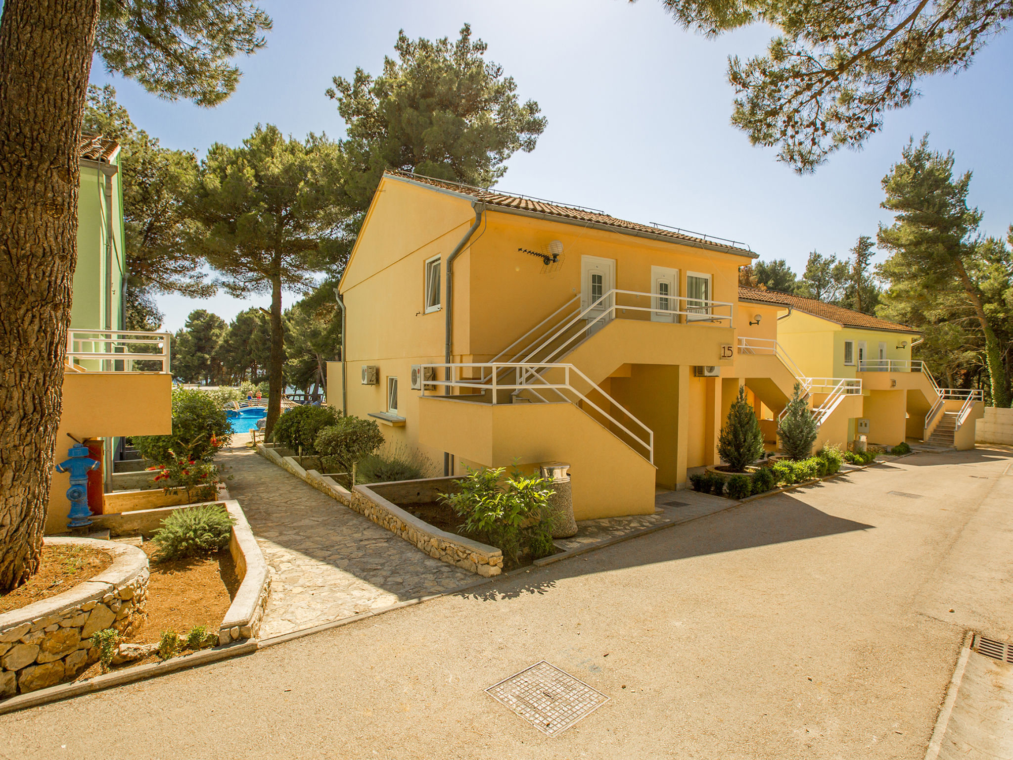 Kindvriendelijk resort direct aan zee in Vodice met zwembad en ontbijt - foto 30