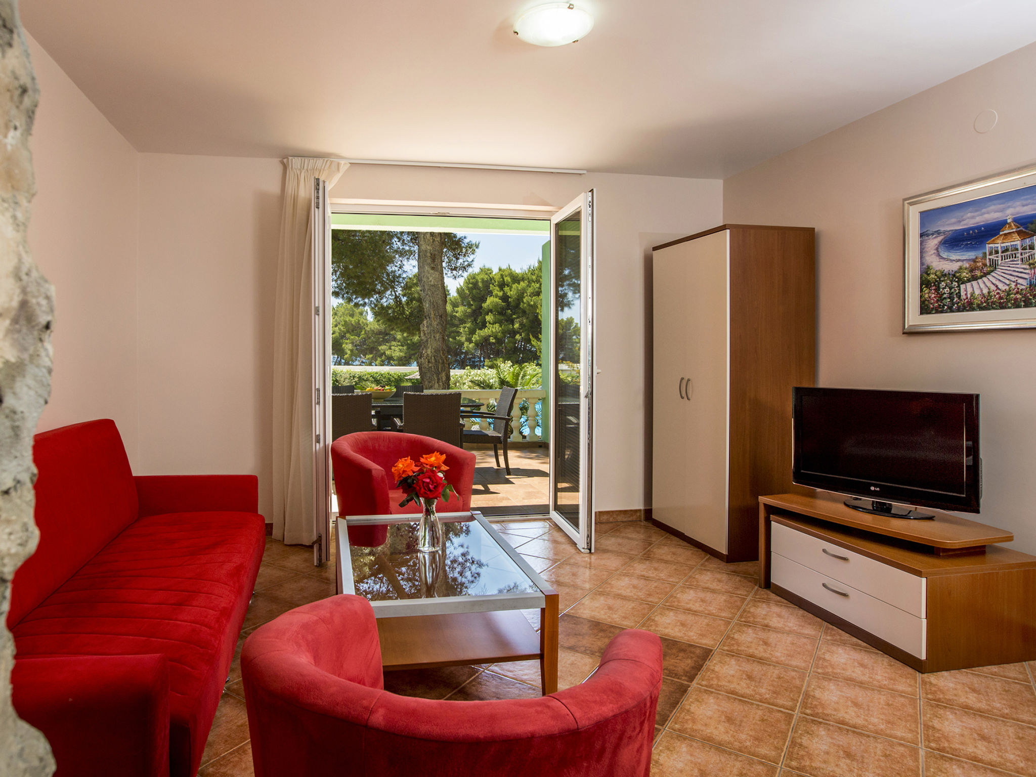 Kindvriendelijk resort direct aan zee in Vodice met zwembad en ontbijt - foto 5