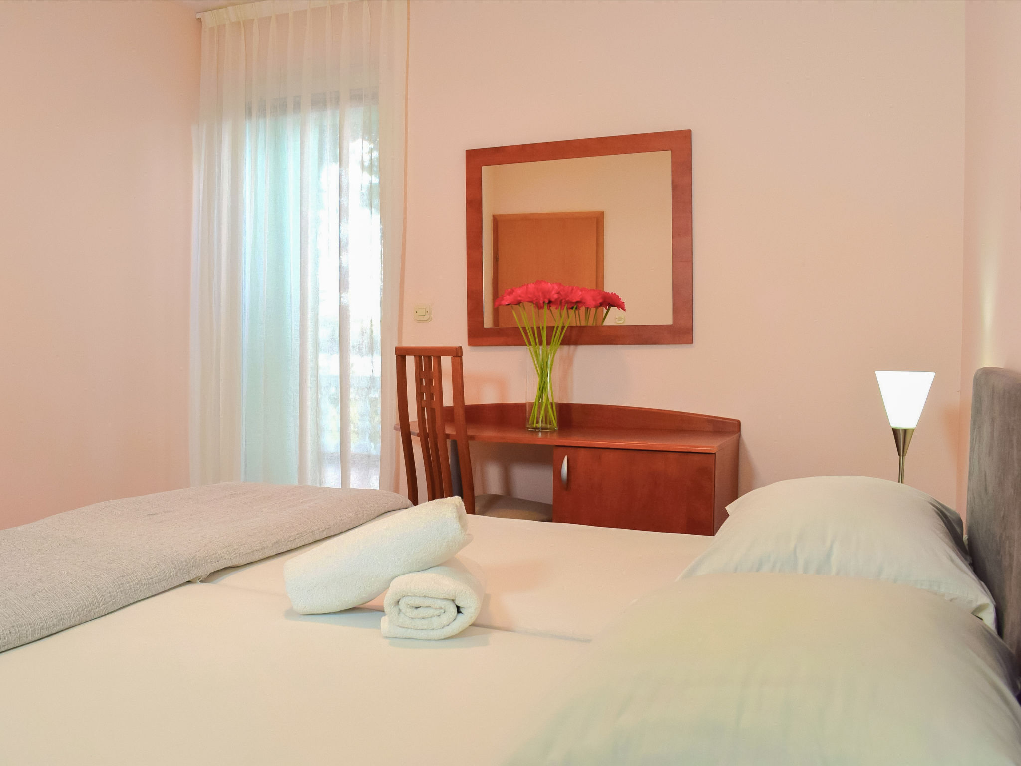 Kindvriendelijk resort direct aan zee in Vodice met zwembad en ontbijt - foto 9