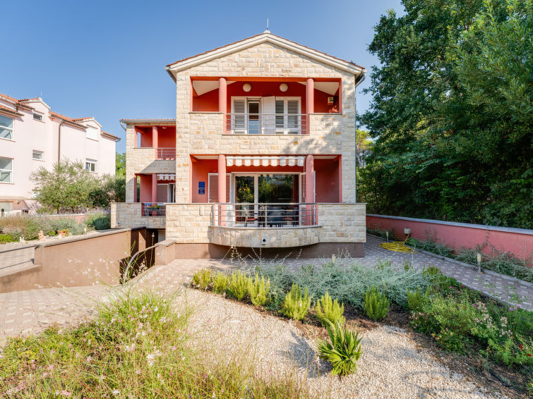 Aan zee gelegen vakantiehuis Morski dragulj in Vodice in Vodice
