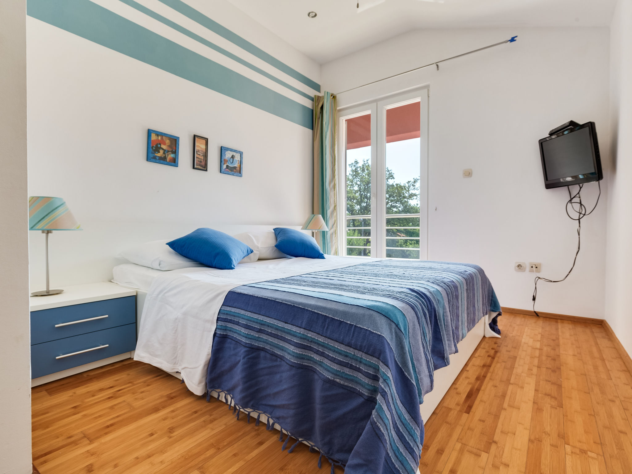 Zonovergoten twee-onder-een-kapwoning op 200 meter van het strand in Srima - foto 24