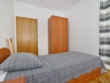 Knus appartement voor 5 aan de Adriatische kust in Vodice - thumbnail 4