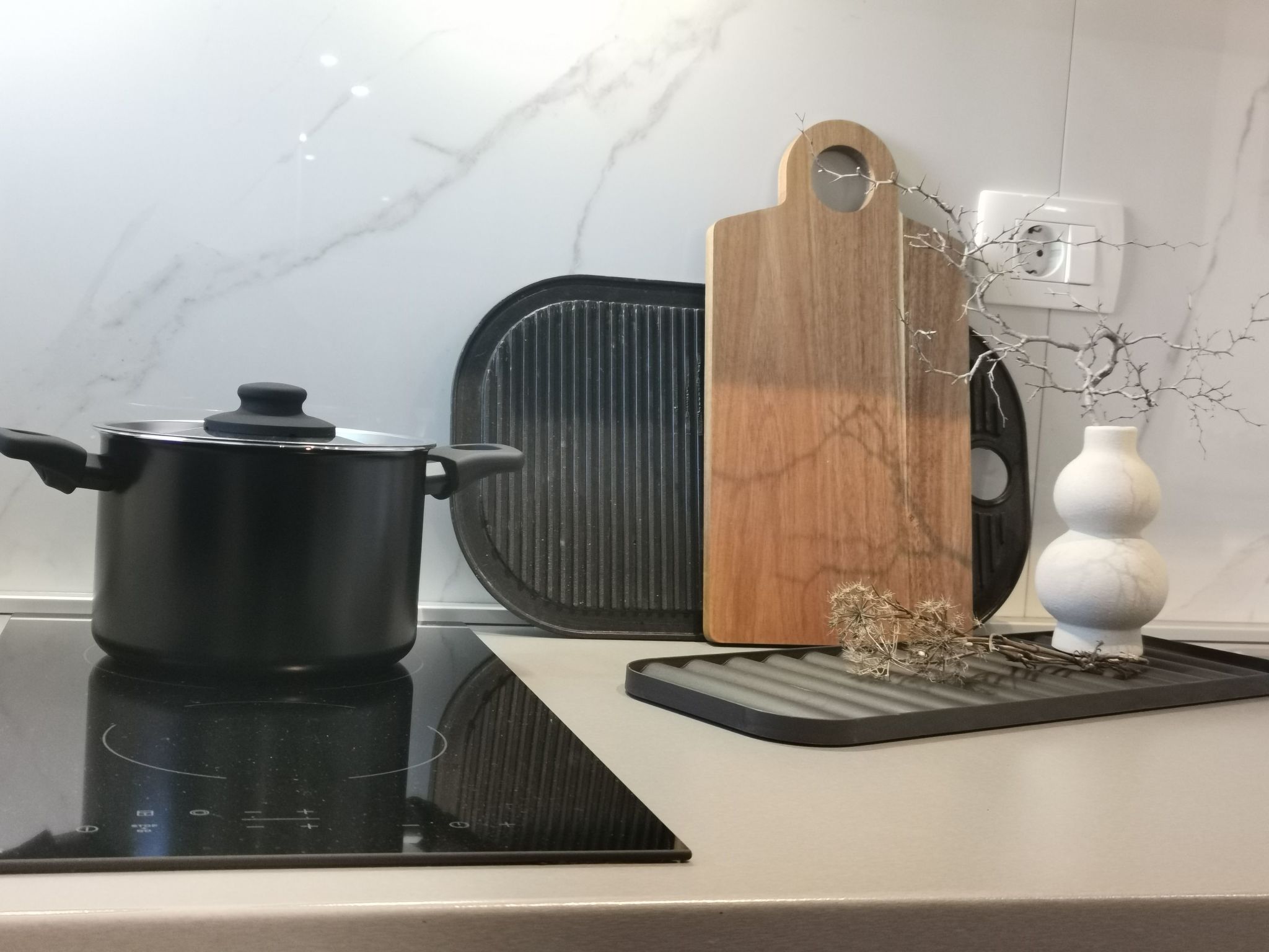 Deluxe-Apartment - moderne und stilvolle Unterkunft-Binnen