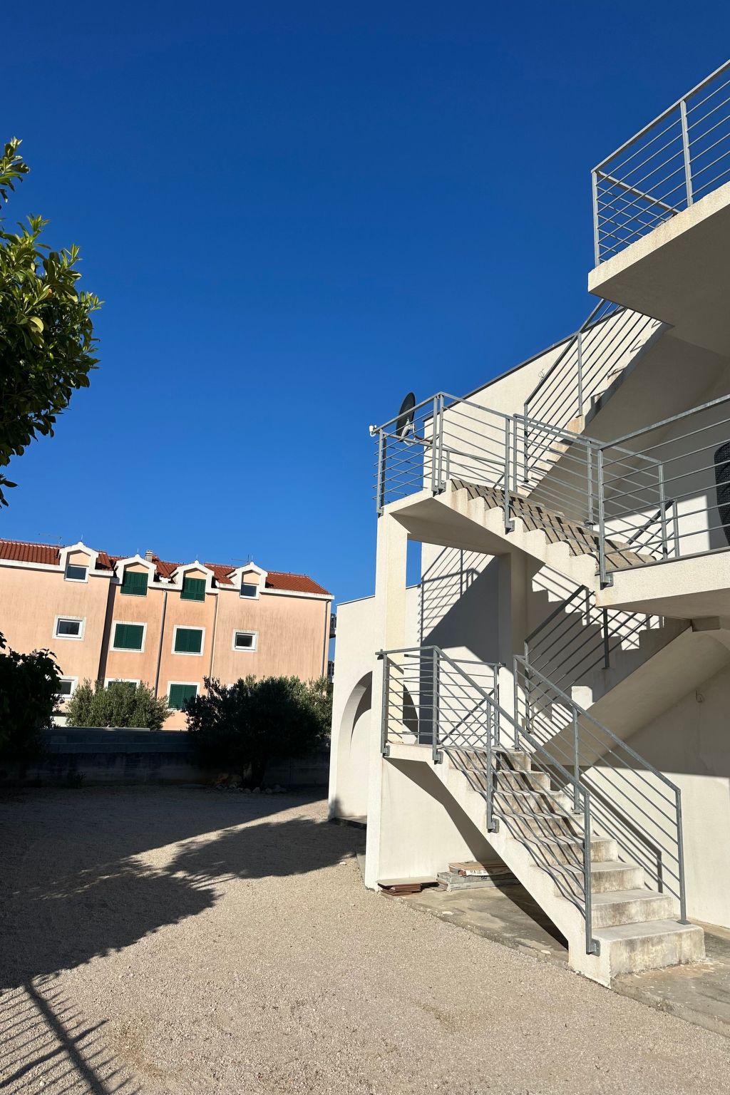 Bella Casa Srima Comfort-Binnen