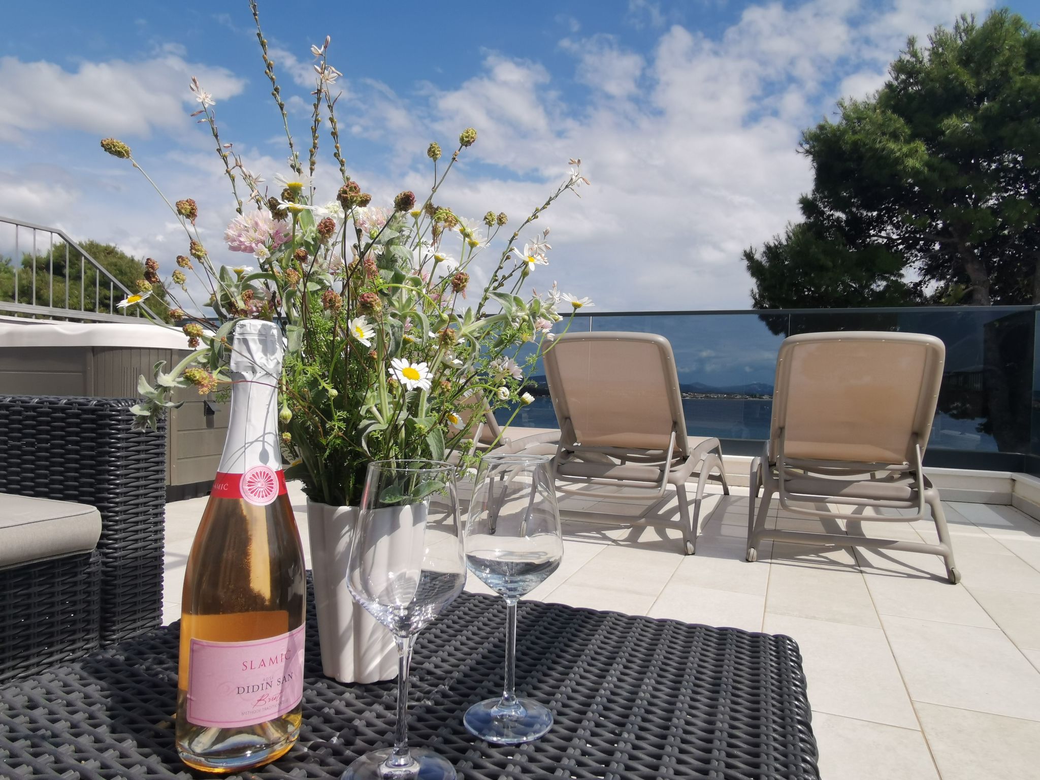 Luxuriöses Penthouse mit Meerblick und Sauna — Terrace (5 of 47)
