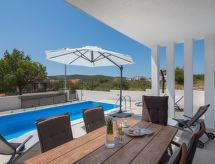 Charmante Villa Nadija in der Nähe des Strandes