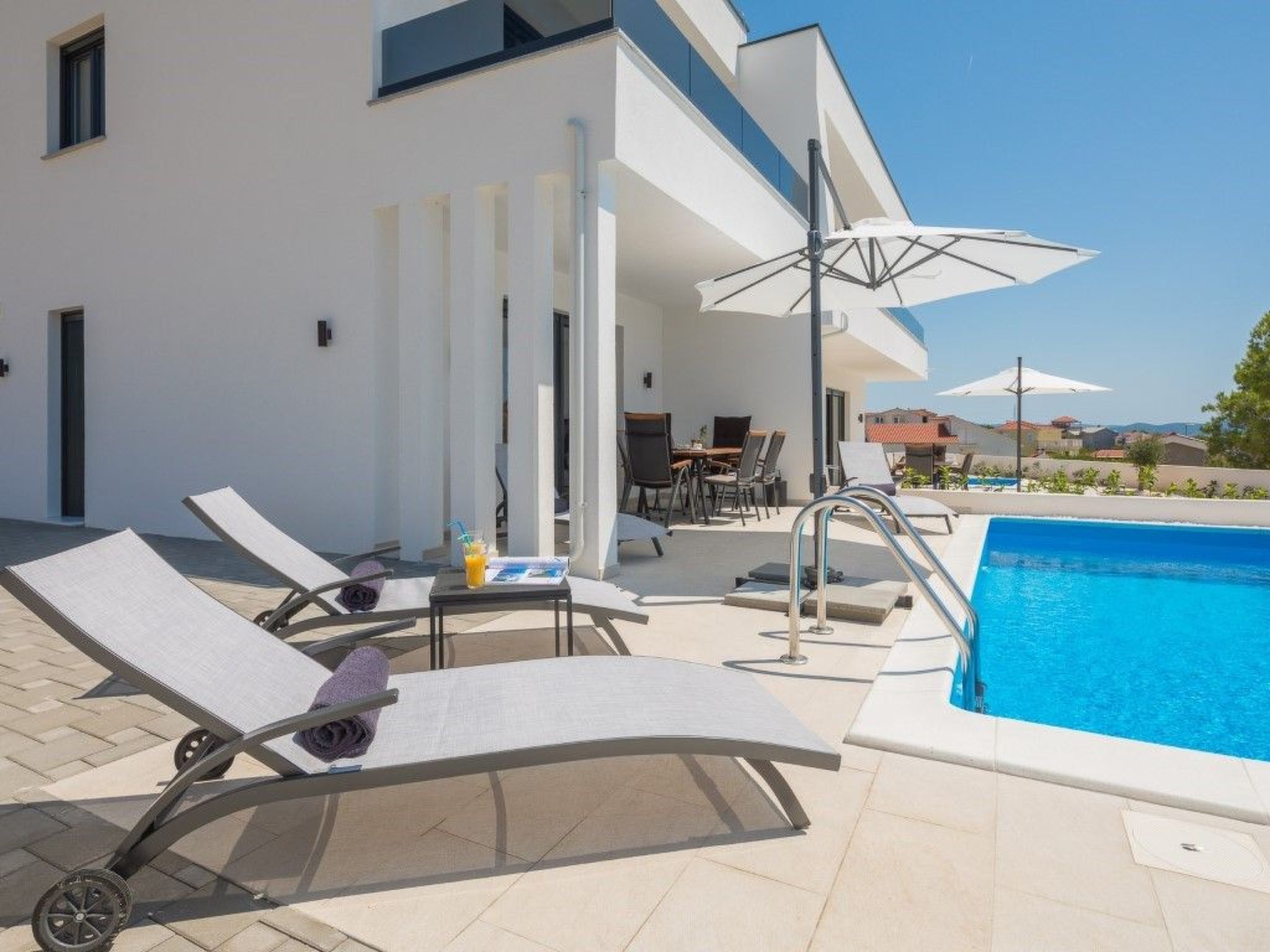 Charmante Villa Nadija in der Nähe des Strandes-Inside