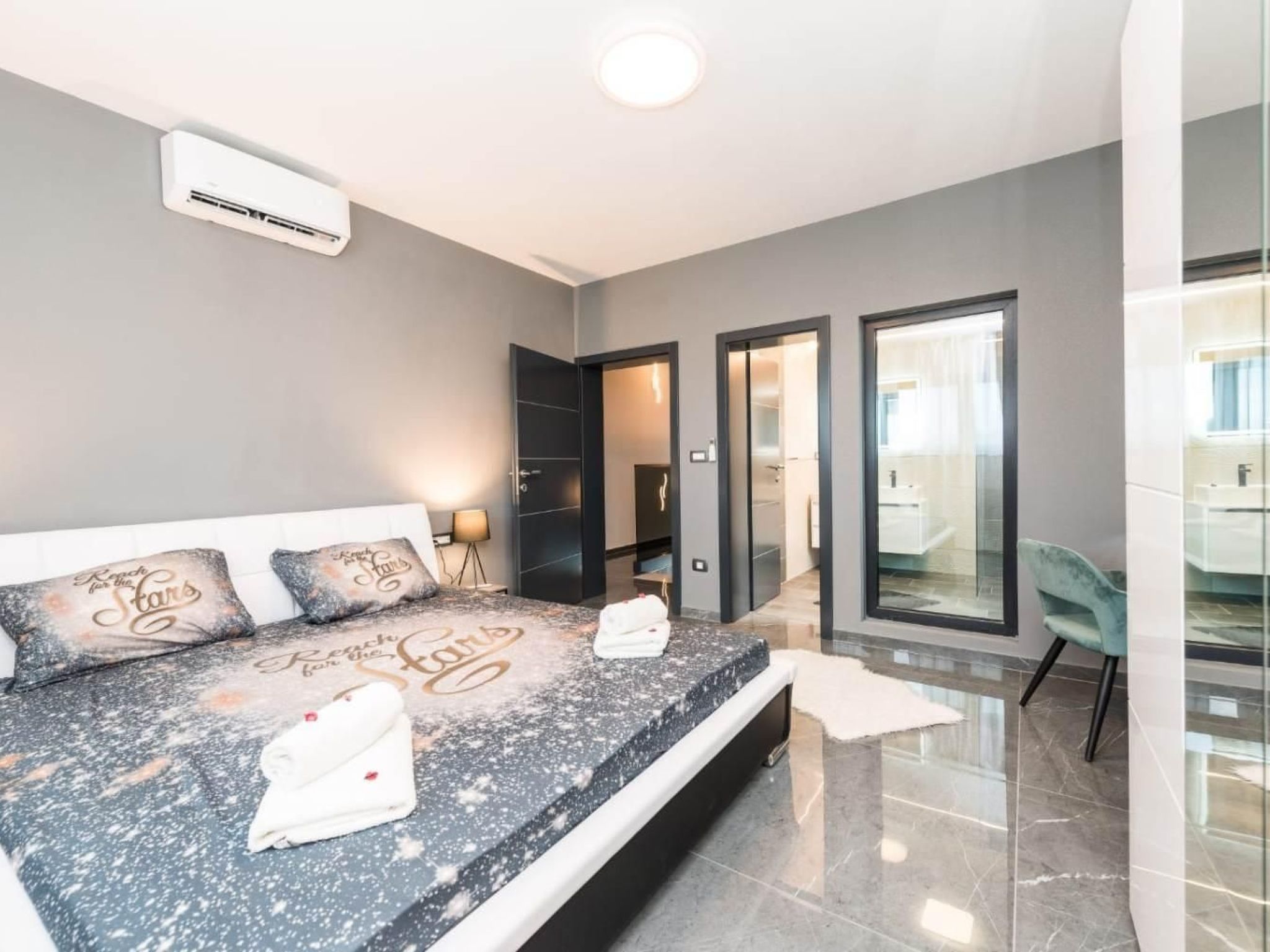 Villa Sandy Bay in Vodice-Drinnen