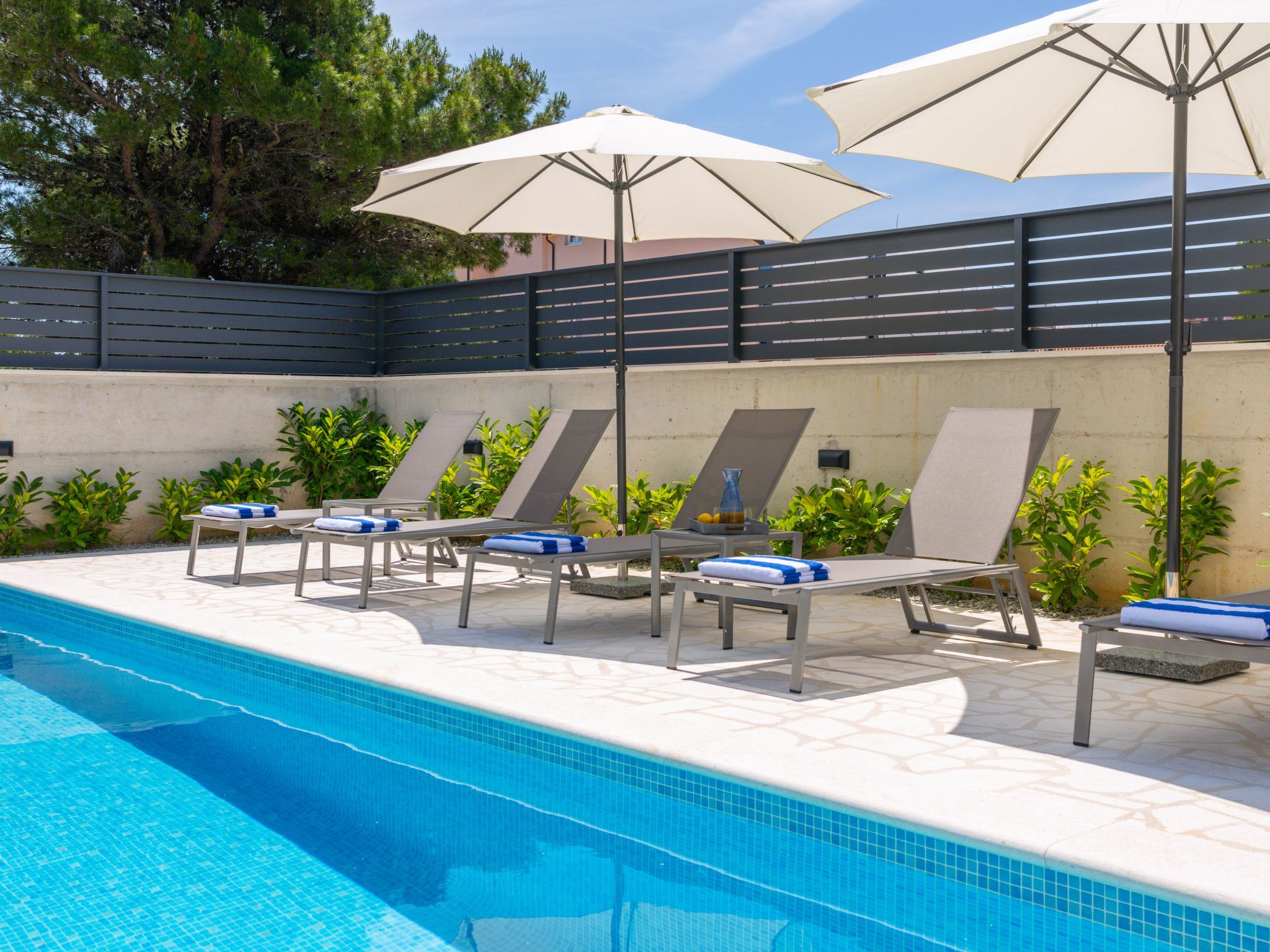 Für 10 Personen in Sria-Binnen