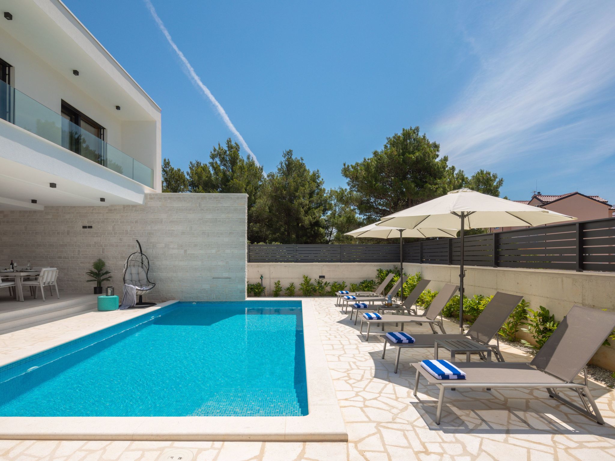 Für 10 Personen in Sria-Binnen