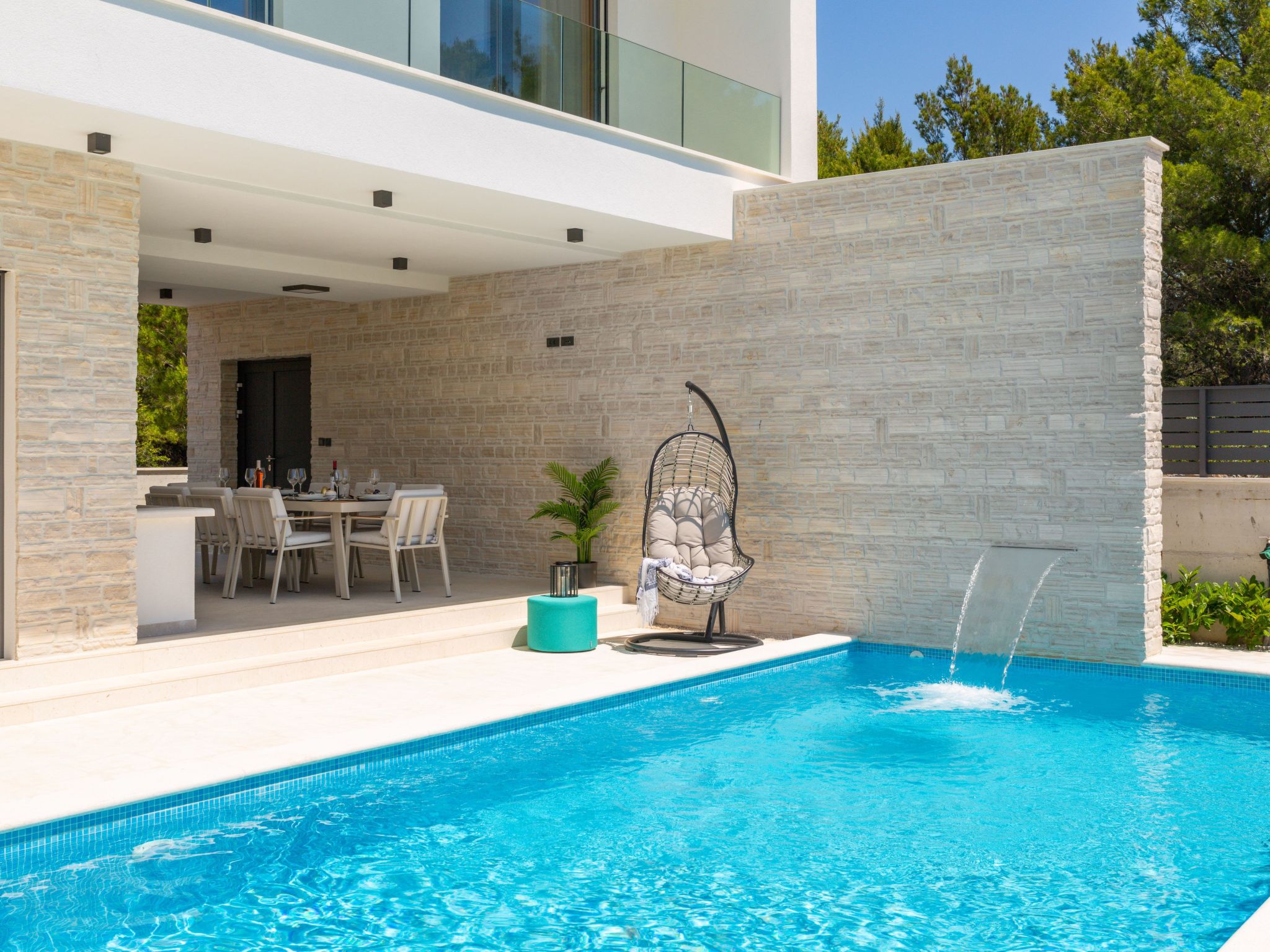 Für 10 Personen in Sria-Binnen