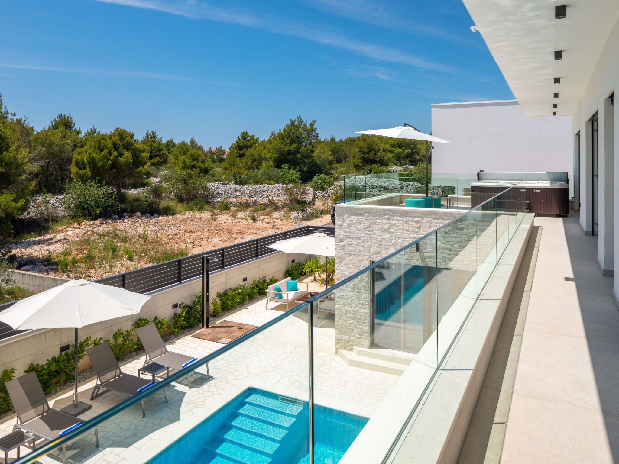 Für 10 Personen in Sria-Binnen