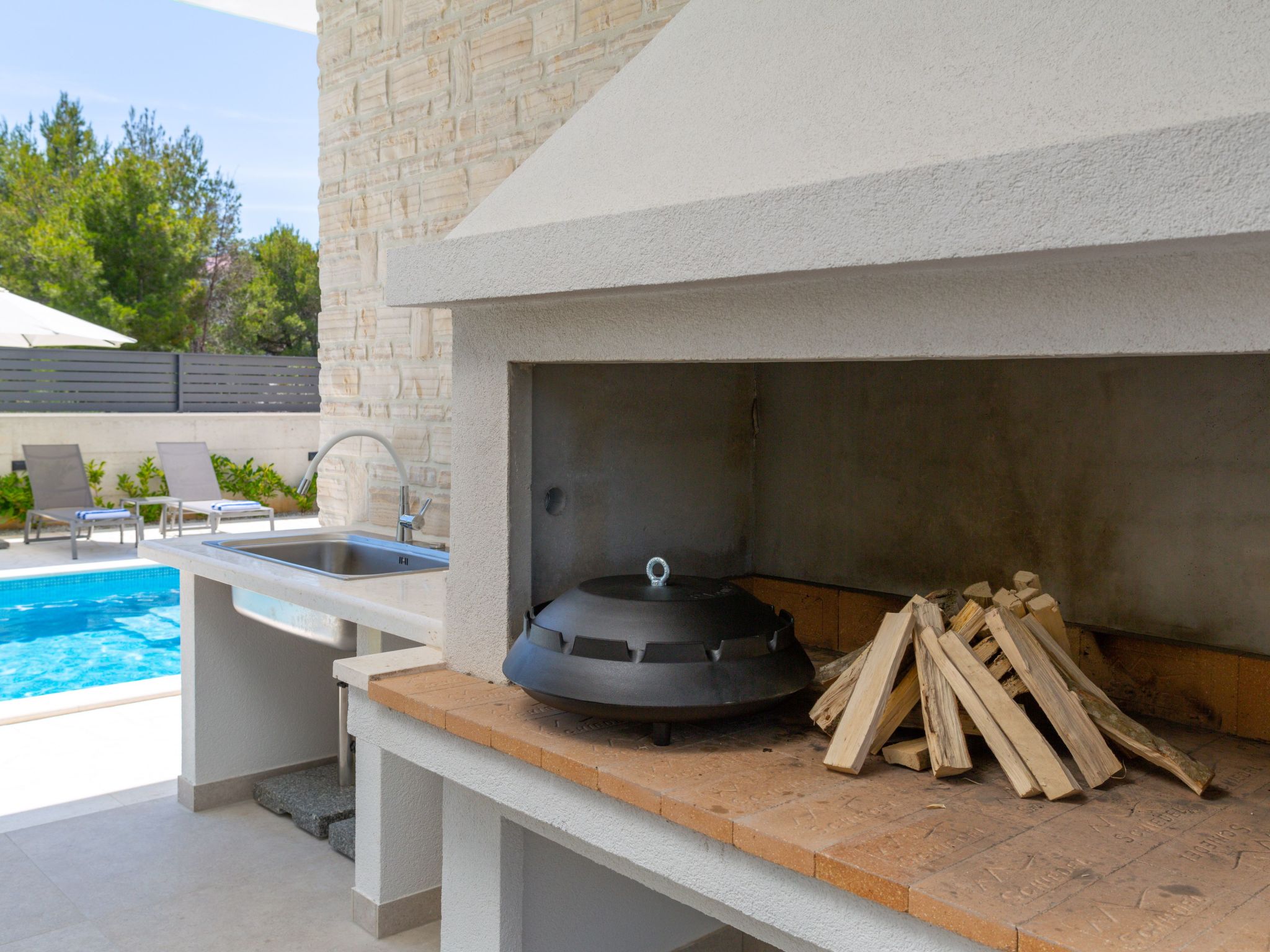 Für 10 Personen in Sria-Binnen