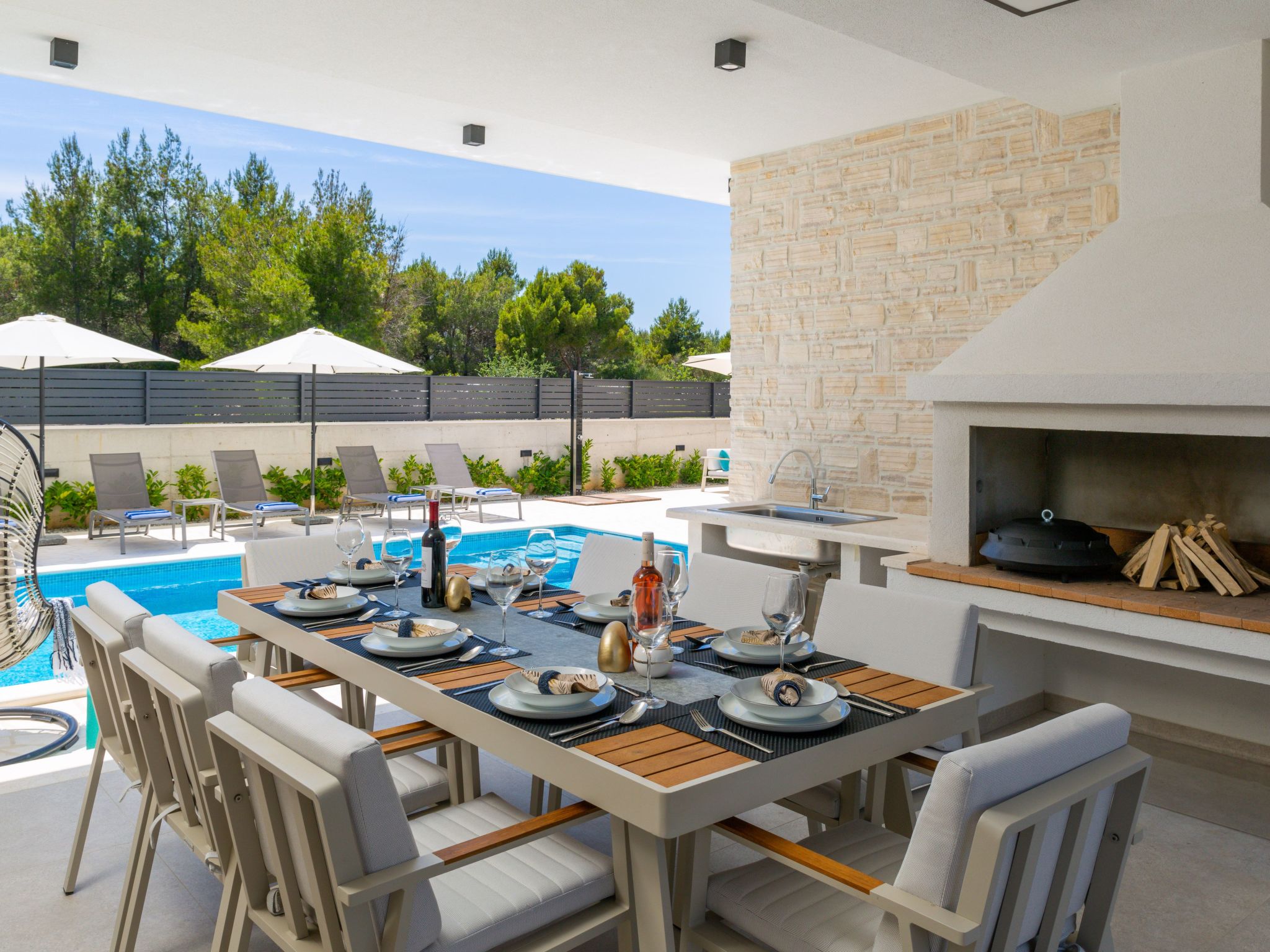 Für 10 Personen in Sria-Binnen