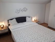 Knus appartement met balkon op loopafstand van zee in Vodice - thumbnail 3