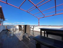 Memphis Appartement Vodice: Zee & Stad op 200m, 5 pers. - thumbnail 2