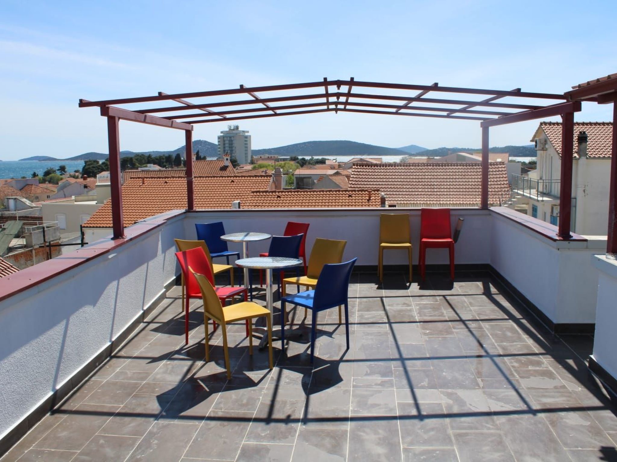 In Vodice mit Terrasse-Dedans