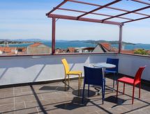 Knus appartement in Vodice, vlakbij zee en centrum - thumbnail 1