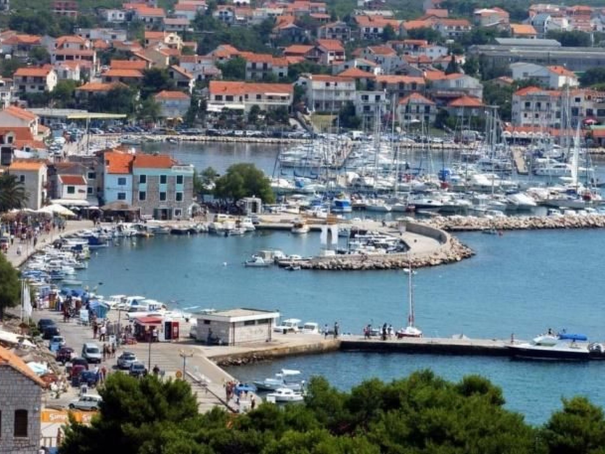 Moderne Ferienwohnung in Vodice mit Grill-Draußen