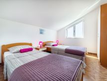Comfortabel appartement voor 4 bij zee in Vodice, Midden-Dalmatië - thumbnail 5