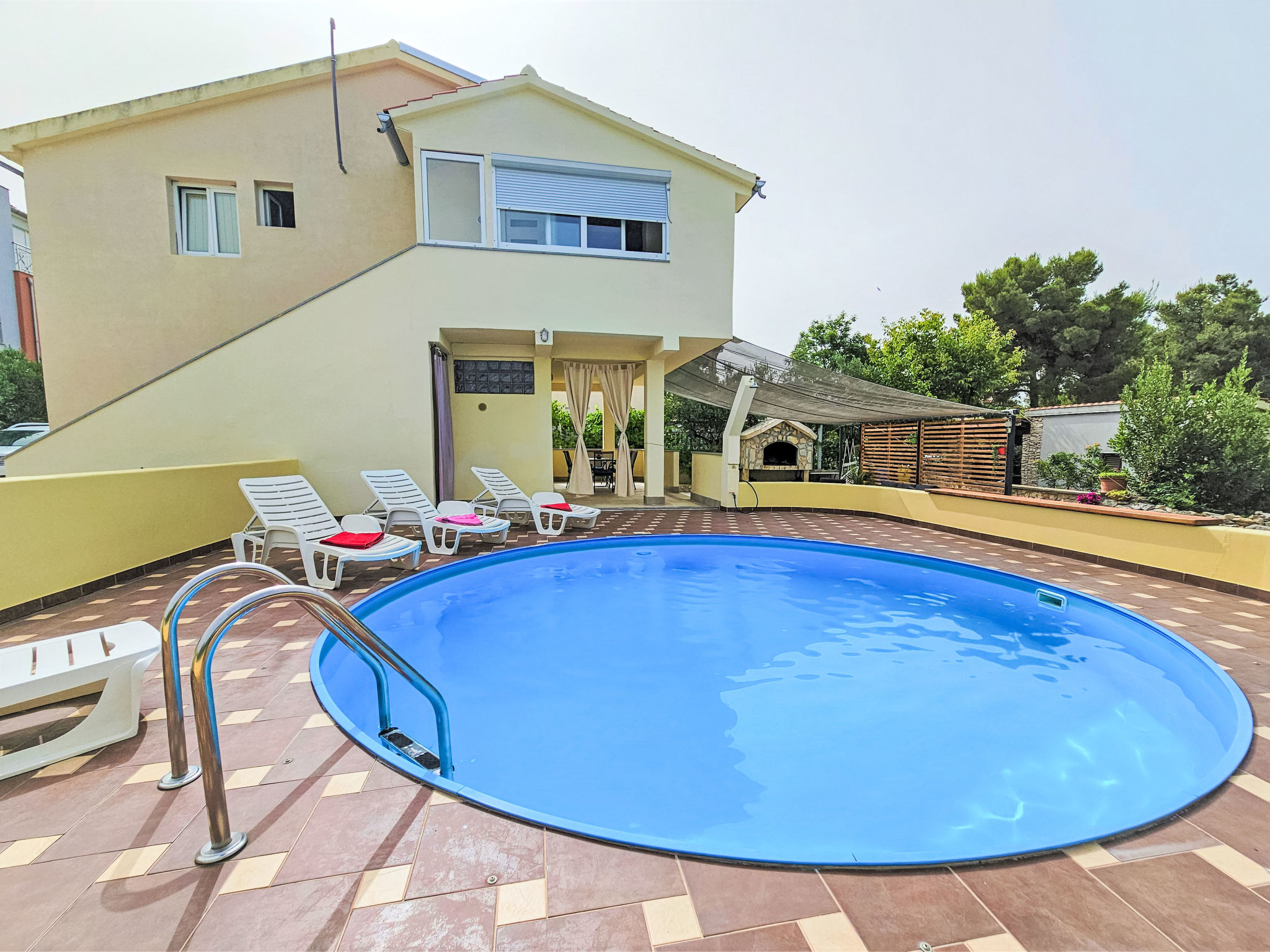 Vakantiehuis met privé zwembad in Vodice/Jadrija (Kroatië) voor 4 personen