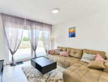 Sunset: Moderne twee-onder-een-kapwoning met privézwembad bij Jadrija - thumbnail 3