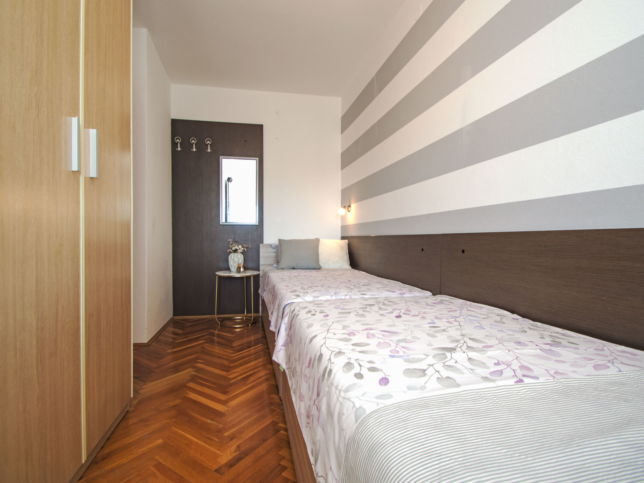 Aquanur: Modern appartement aan zee met zwembad in Sovlje, Tribunj - foto 14