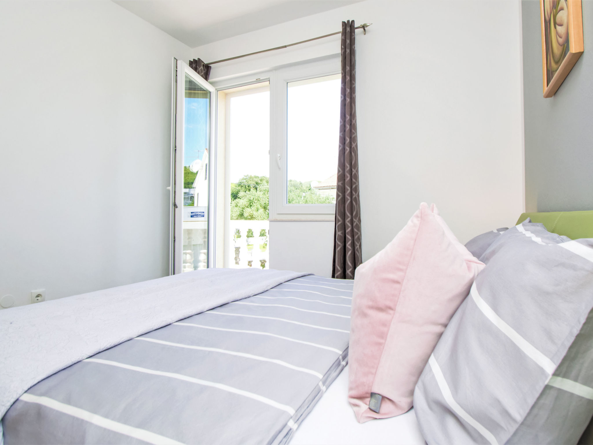 Aquanur: Modern appartement aan zee met zwembad in Tribunj - foto 7