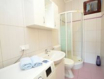 Holiday home Slava i Oksana