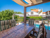 Holiday home Slava i Oksana