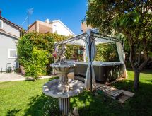 Holiday home Slava i Oksana