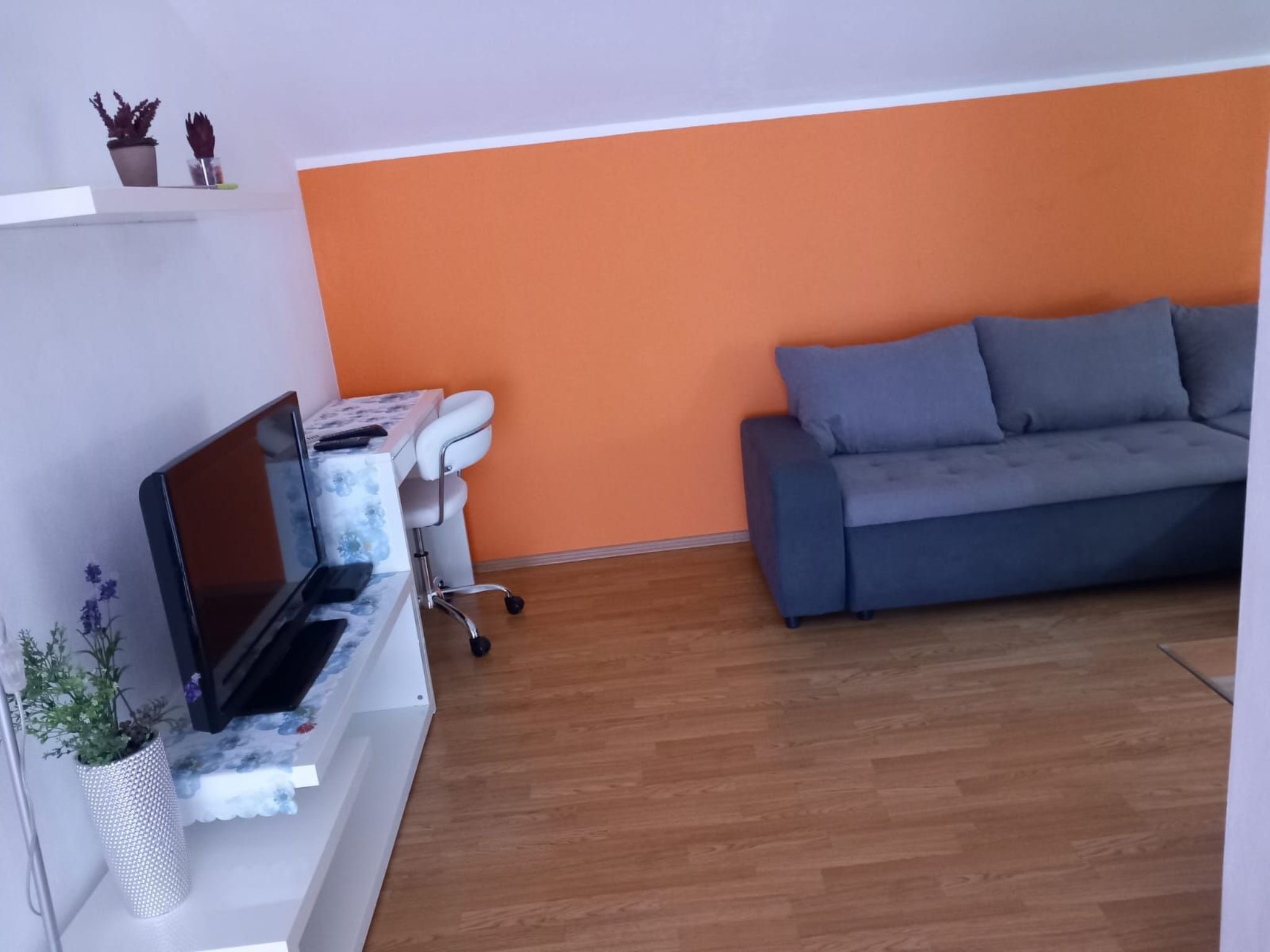 Mit Balkon in guter Lage-Image-tags.info