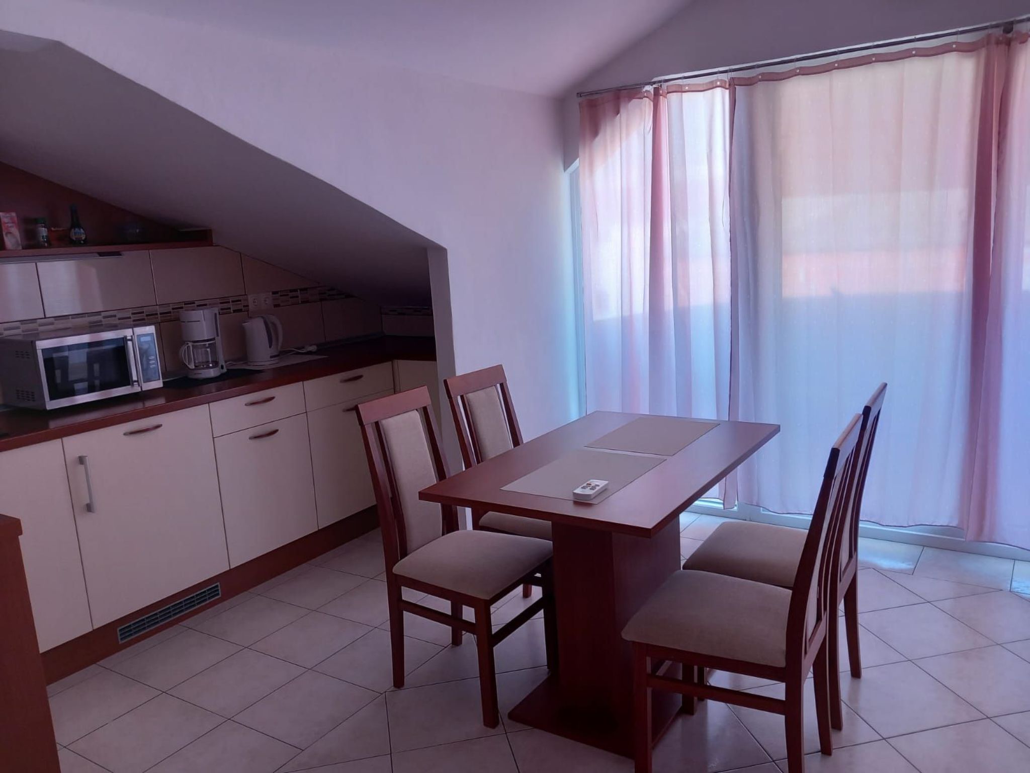 Mit Balkon in guter Lage-Image-tags.info