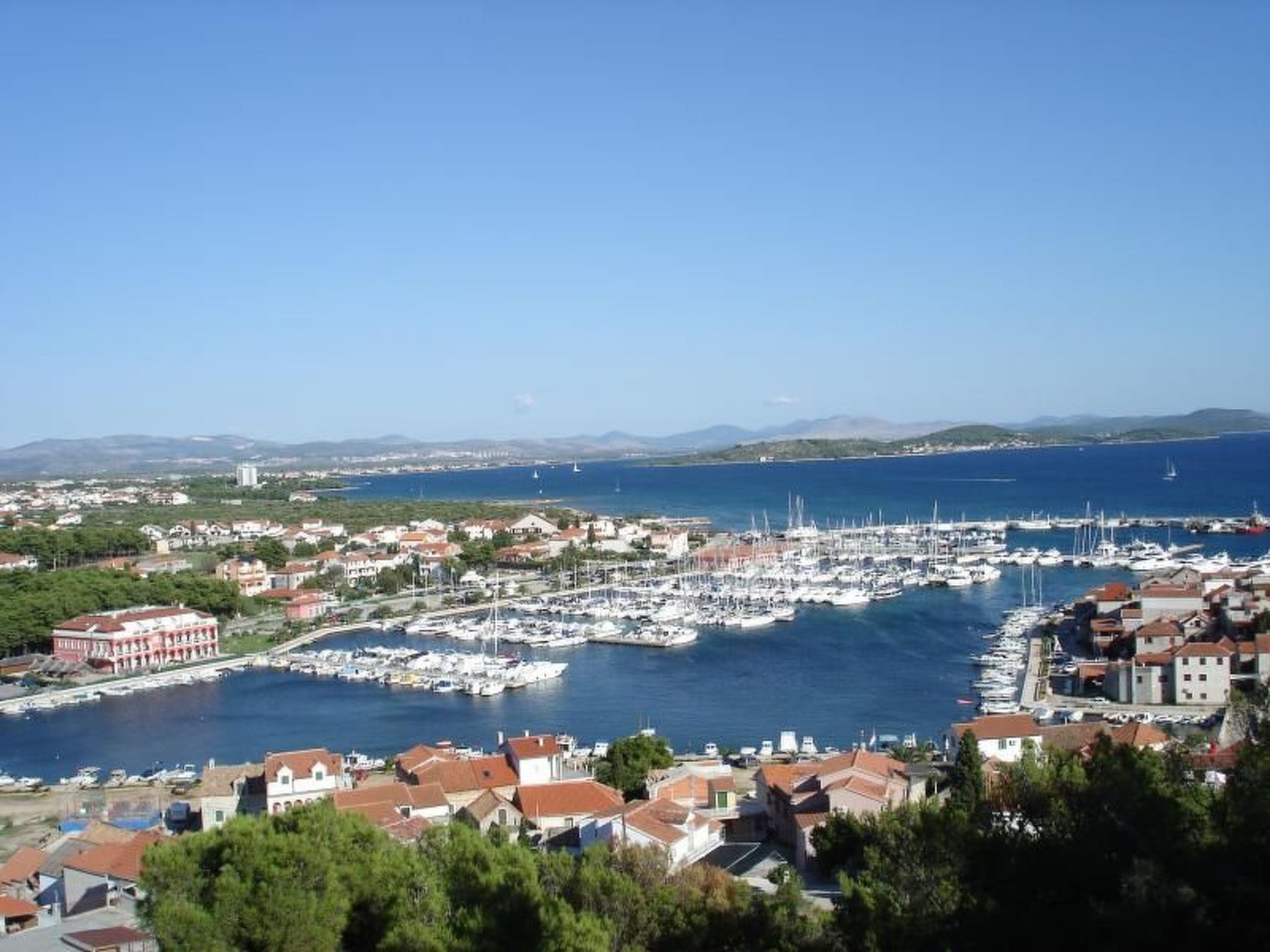 Gemütliche Ferienwohnung mit Terrasse-Image-tags.info